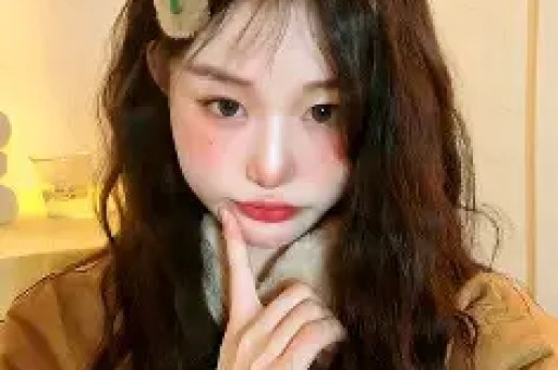 刚爆红就被扒黑料塌房了？